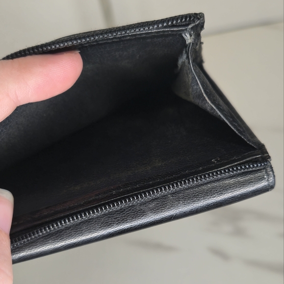 Gucci Vintage Black Leather Unisex Compact Wallet - Picture 11 of 12